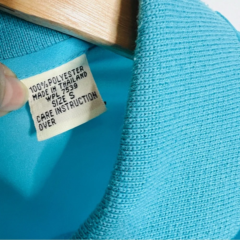 Vintage 80s Diane von Furstenberg Turquoise Blouse with Knit / Woven Collar - Picture 9 of 14